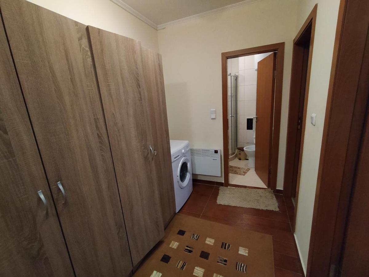 Pine Tree Apartment 3 - B3 Bansko Luaran gambar